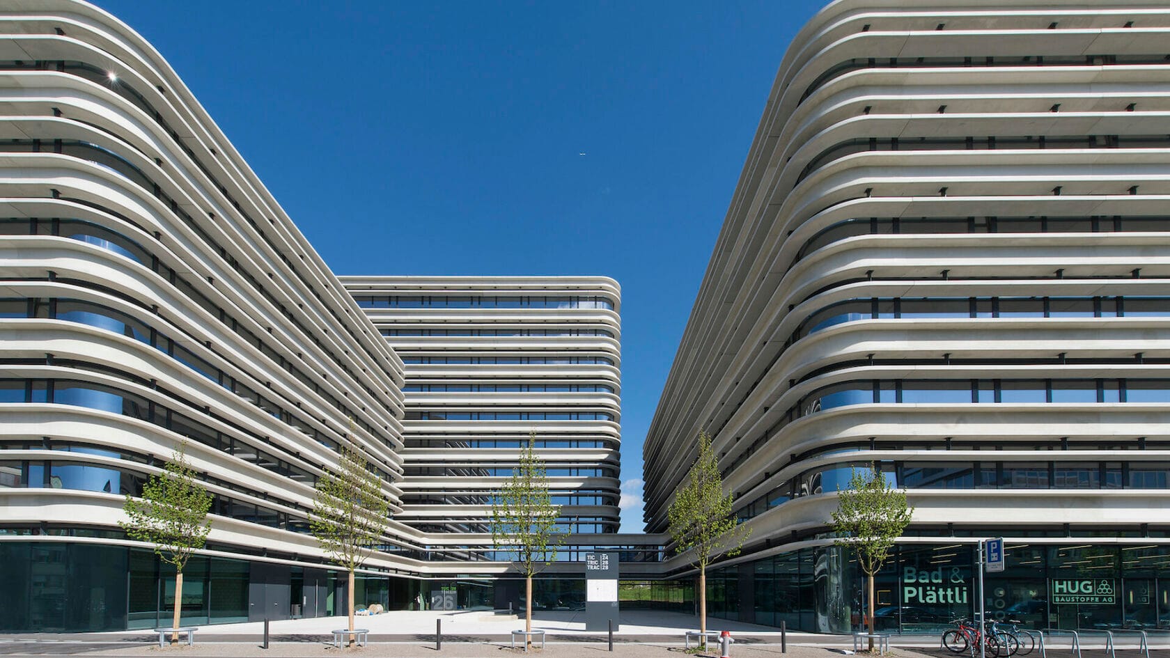 Bürogebäude an der Räffelstrasse in der Binz Zürich — Vincent & Partner